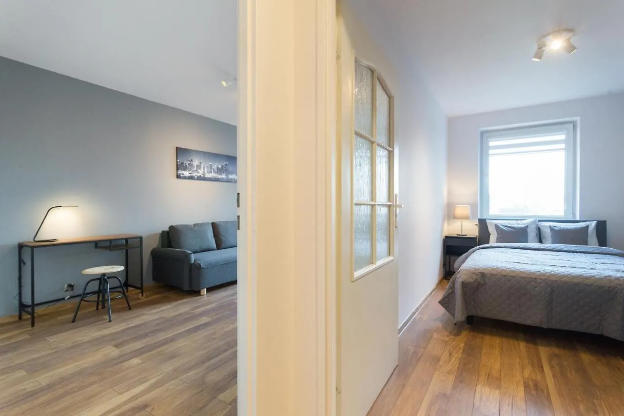 Wodna Street Big Family Apartment 克拉科夫